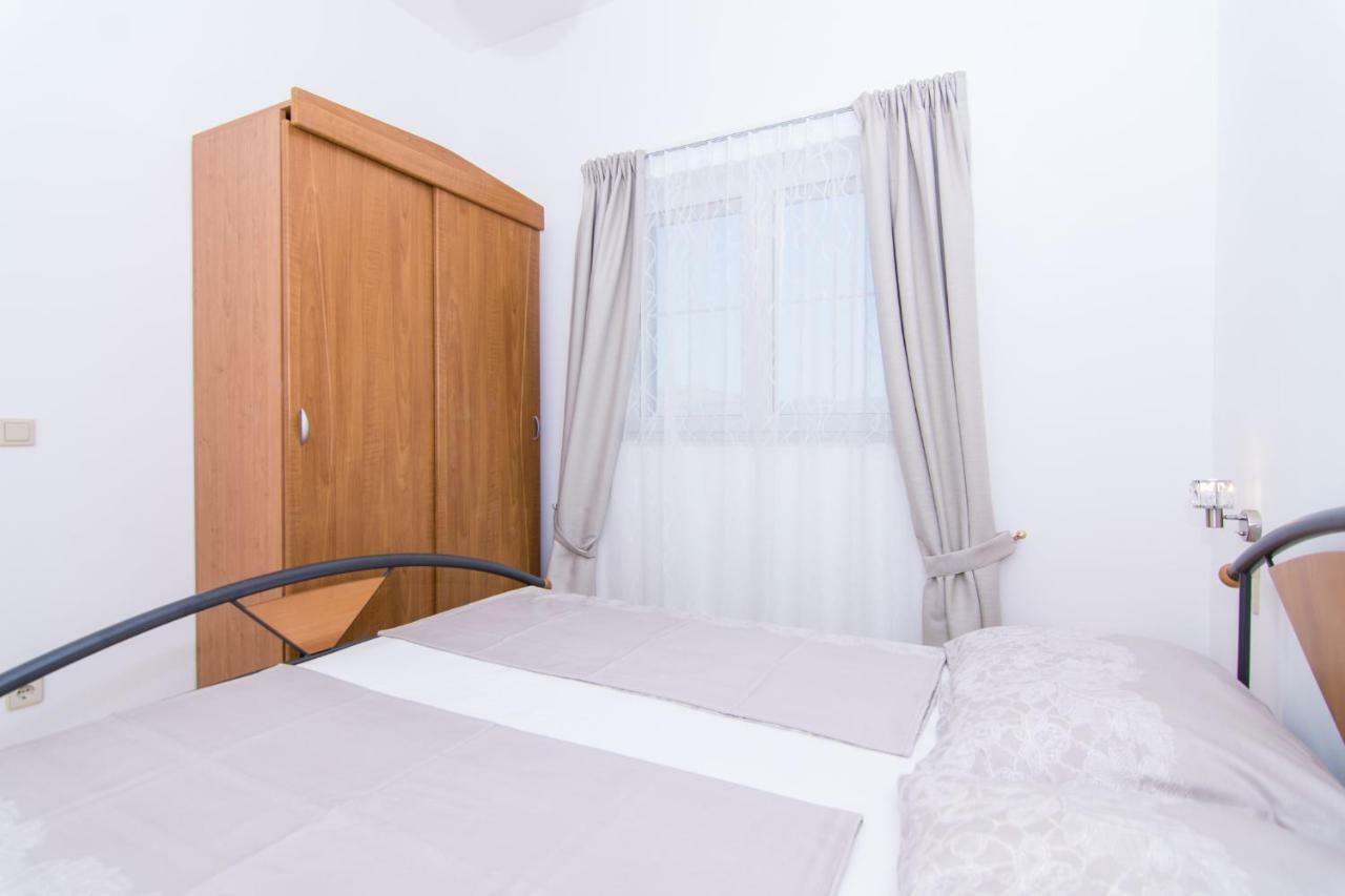 Apartmani Juric Трогір Екстер'єр фото