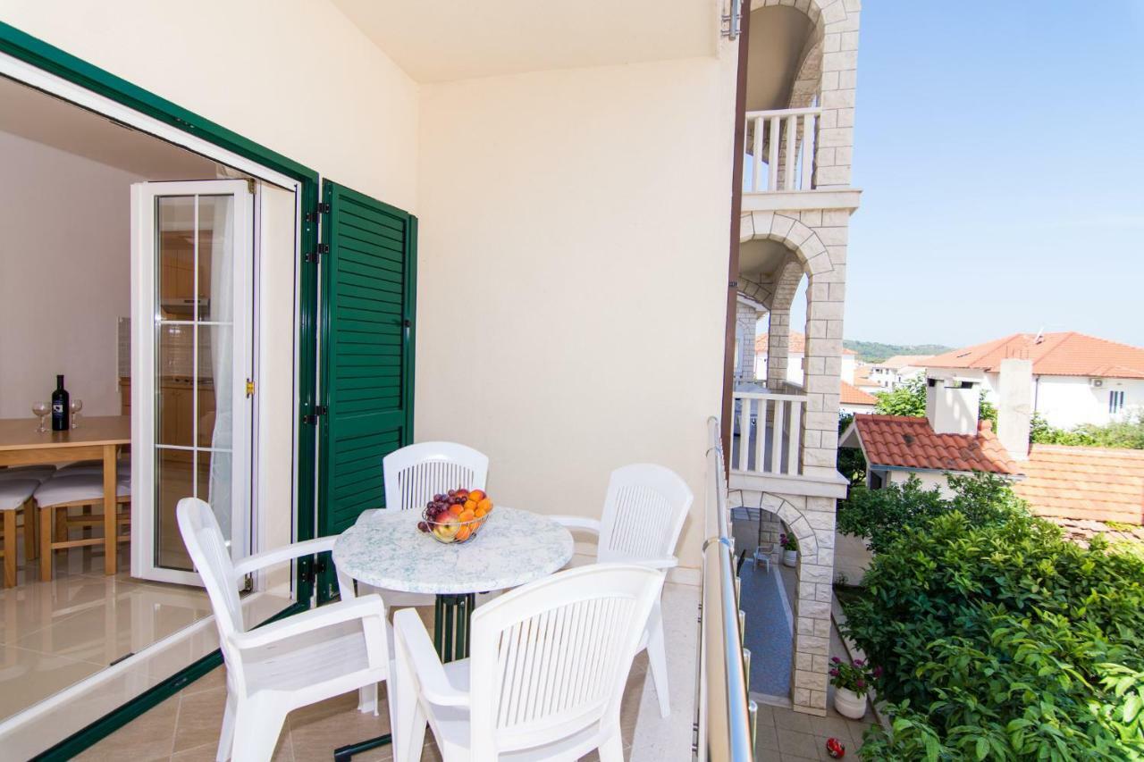 Apartmani Juric Трогір Екстер'єр фото