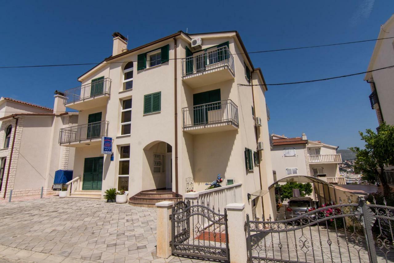 Apartmani Juric Трогір Екстер'єр фото